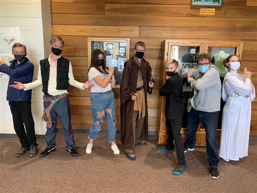 FHS Star Wars Club 21-22